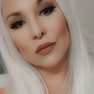 Meet your Posher, Posh